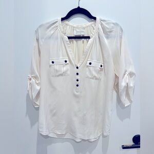 Yumi Kim 3/4 sleeve with string bow. XS. Off white. 100% silk